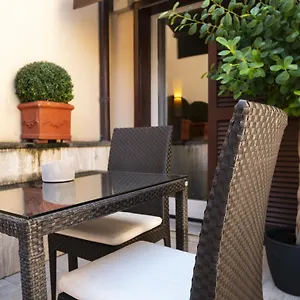 Intown Luxury House Affittacamere